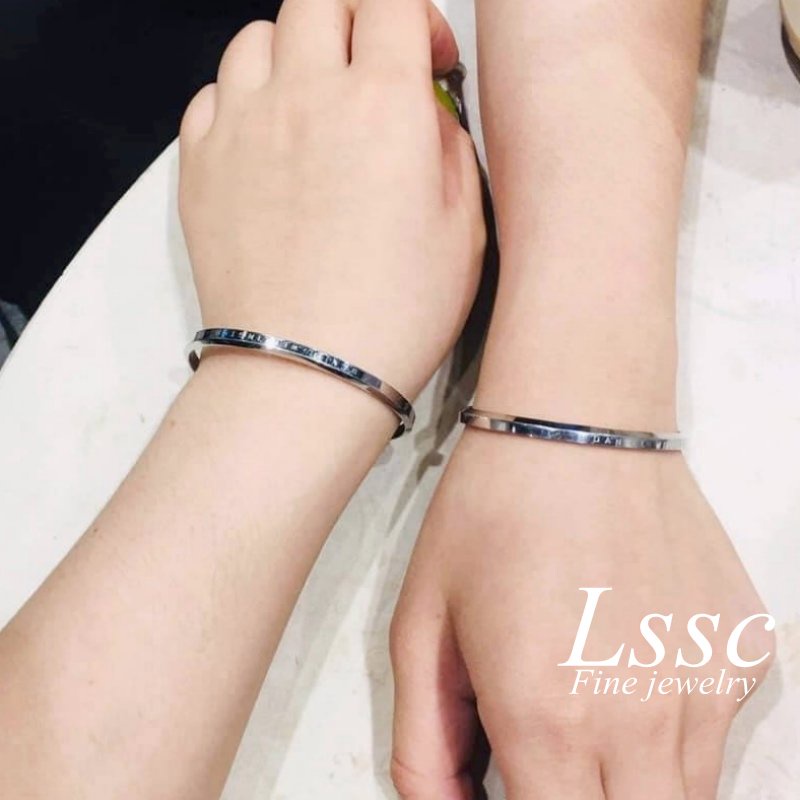 Gelang Titanium Wanita Anti Karat Emas 18K Huruf Bangle Couple Pasangan Perhiasan Fashion Korea