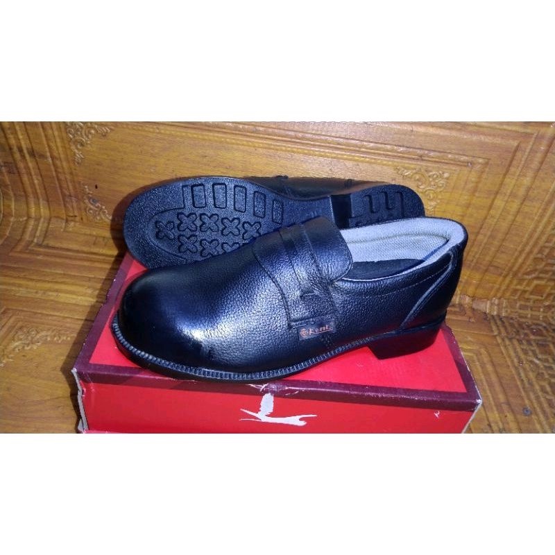 Sepatu safety Kent Original Second,40