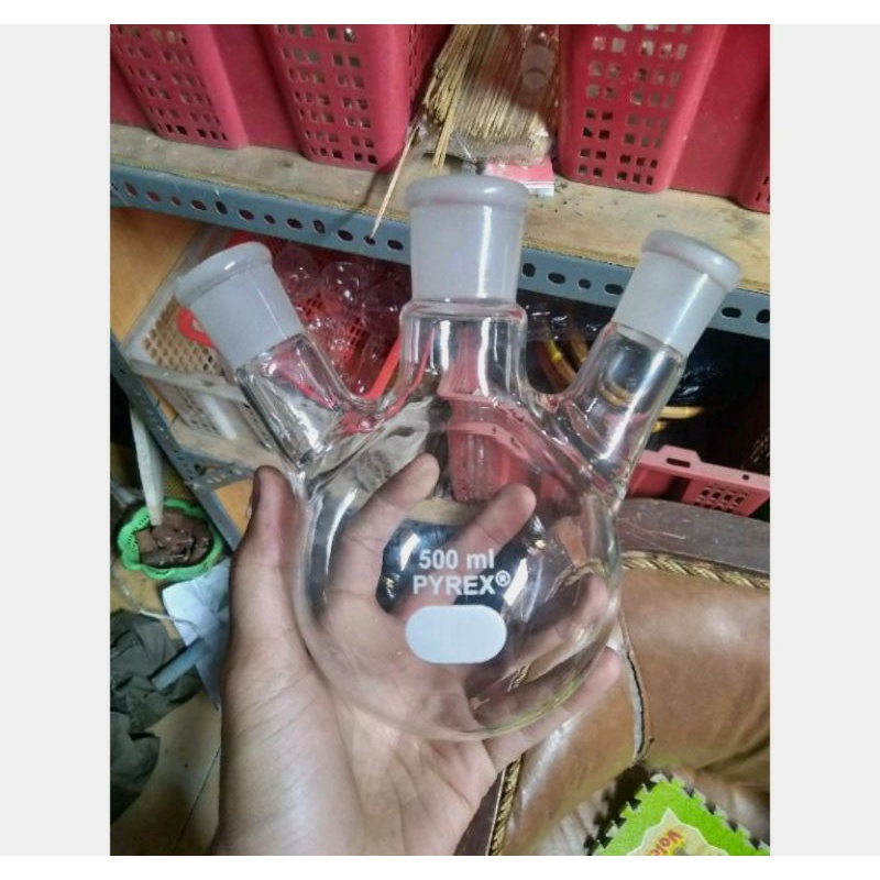 labu didih leher 3 / Boiling three neck 250 ml /500 ml Pyrex