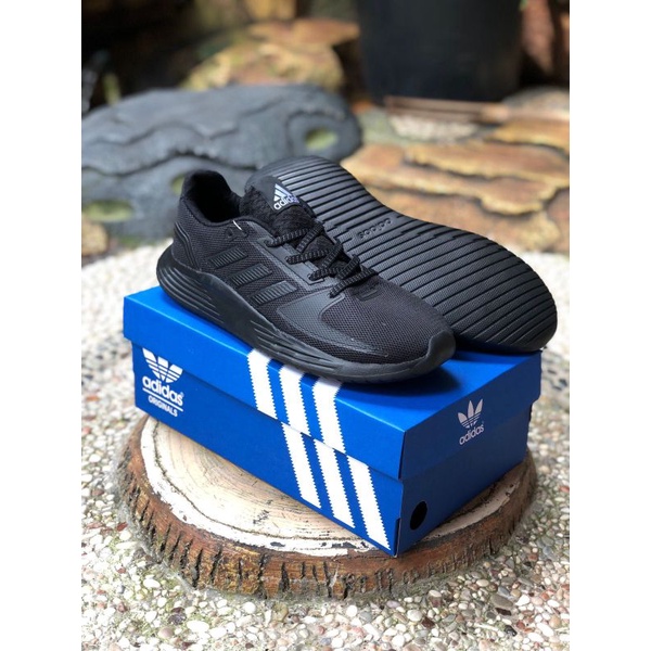Sepatu Adidas Questar Full Black | Sepatu Sneakers Pria Adidas Questar Hitam Full | Sepatu Sekolah C