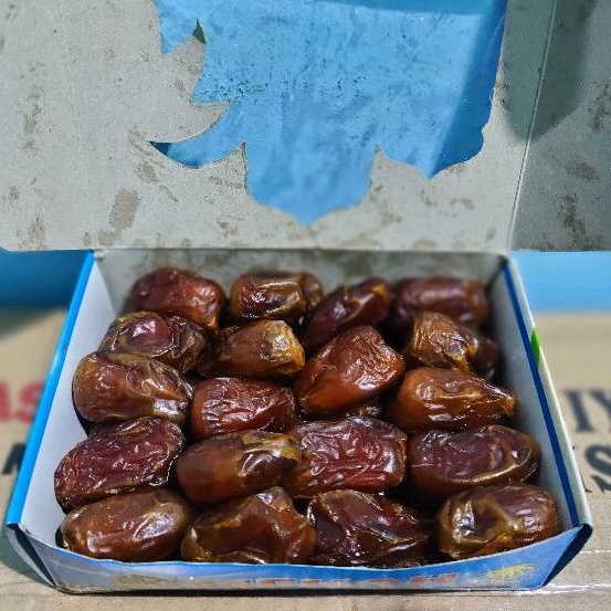 

kurma madu Mesir kemasan 500gr/kurma Mesir golden valley/gizza dates/Al waha