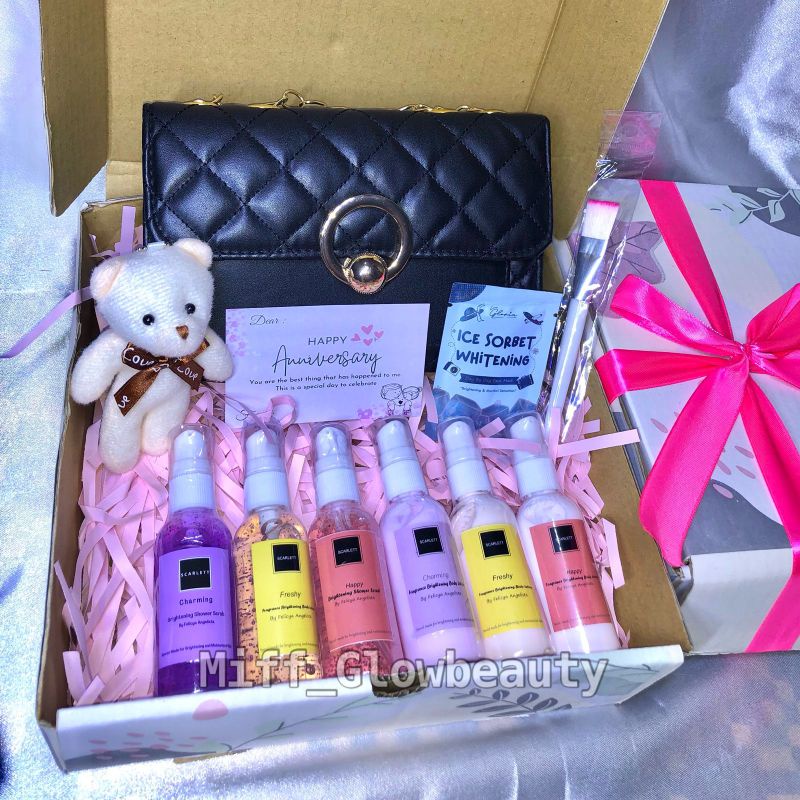 REAL PICT 60ML - HAMPERS GIFT BOX SCARLETT WHITENING MINI / Hampers scarlett mini / kado ulang tahun / kado ultah kado pacar kado cewek kado wisuda kado unik scarlett body lotion mini scarlett body shower jolly freshy happy