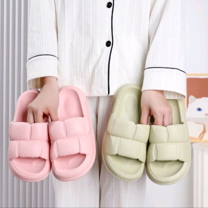 MINISO Sandal Slop EVA RINGAN Jelly Korean Import Soft Slippers anti selip