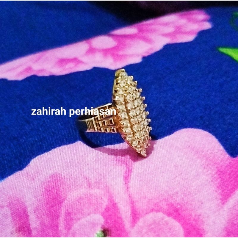 1 pcs Cincin wanita titanium anti luntur terbaru