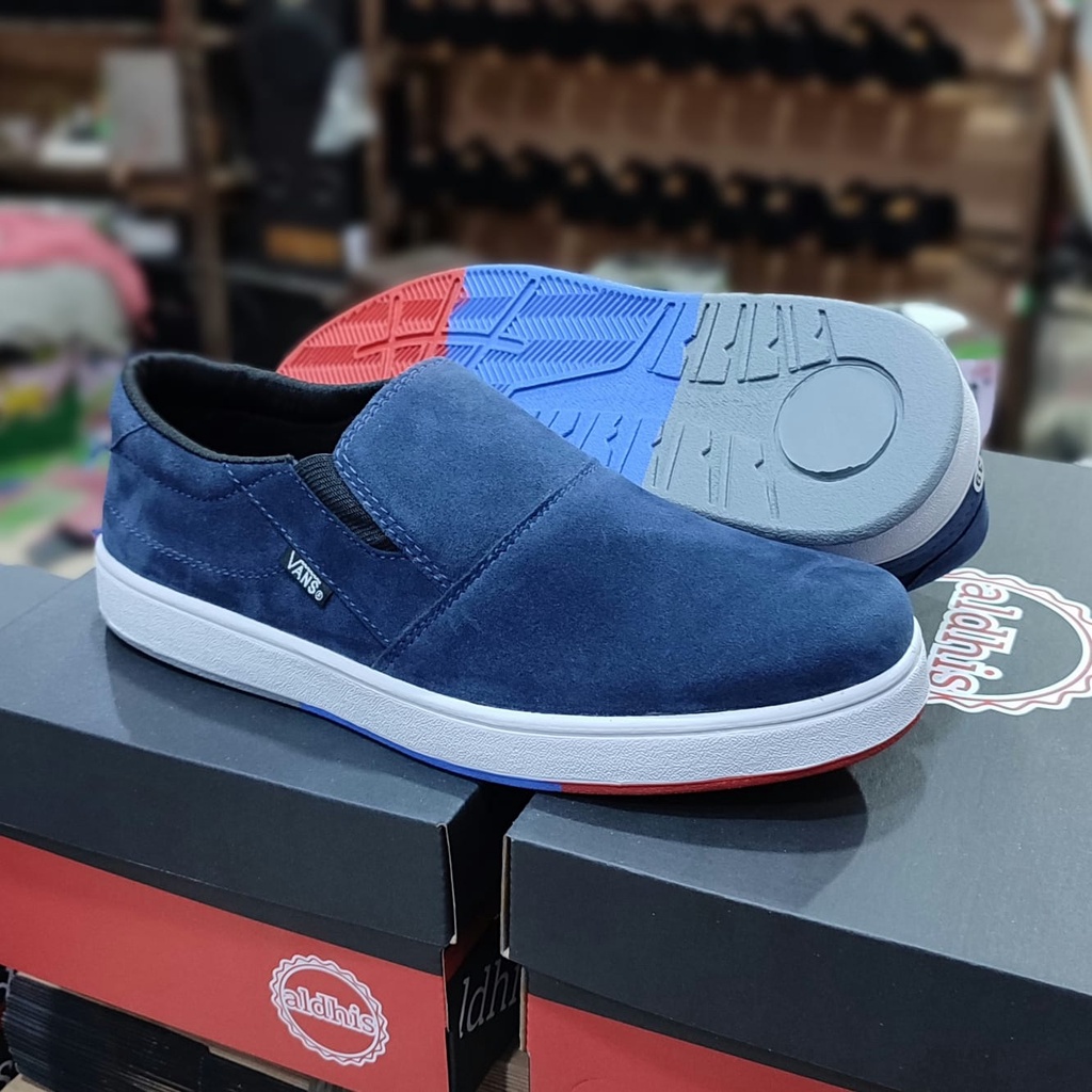 Sepatu Vens Slip On Pria Casual Tanpa Tali Biru Navy Terbaru Slop Kasual Cowok Dewasa Buat Gaya Santai Dan Nongkrong