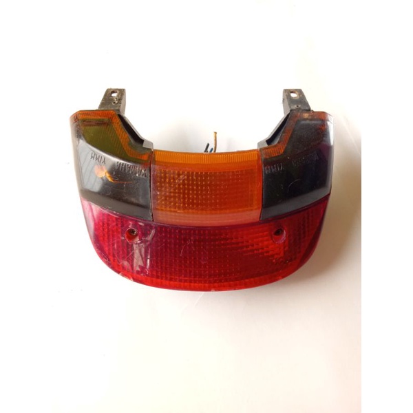 LAMPU BELAKANG YAMAHA FIZR/FIZR LAMPU STOP BELAKANG FIZR/VELA LAMA SEKEN ASLI ORIGINAL