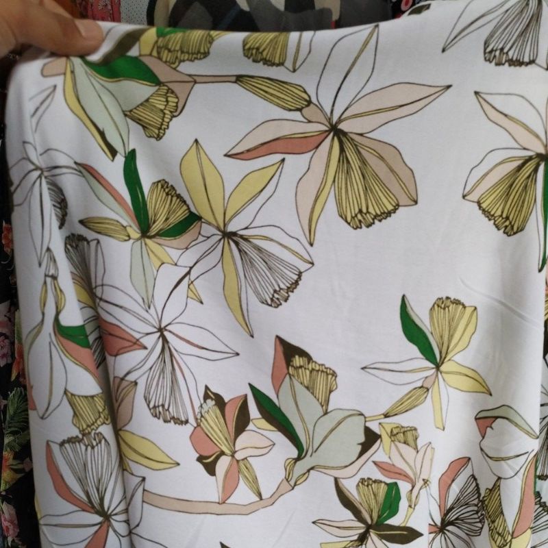 kain ceruty zara motif dzc - bahan kain meteran ceruty zara motif bunga - kain gamis