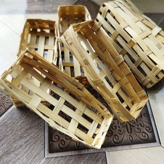 Besek Bambu Keranjang Ikan Cue Pindang Peda Tongkol dll