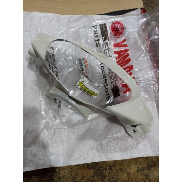 batok mio sporty putih original batok kepala depan mio sporty putih original yamaha