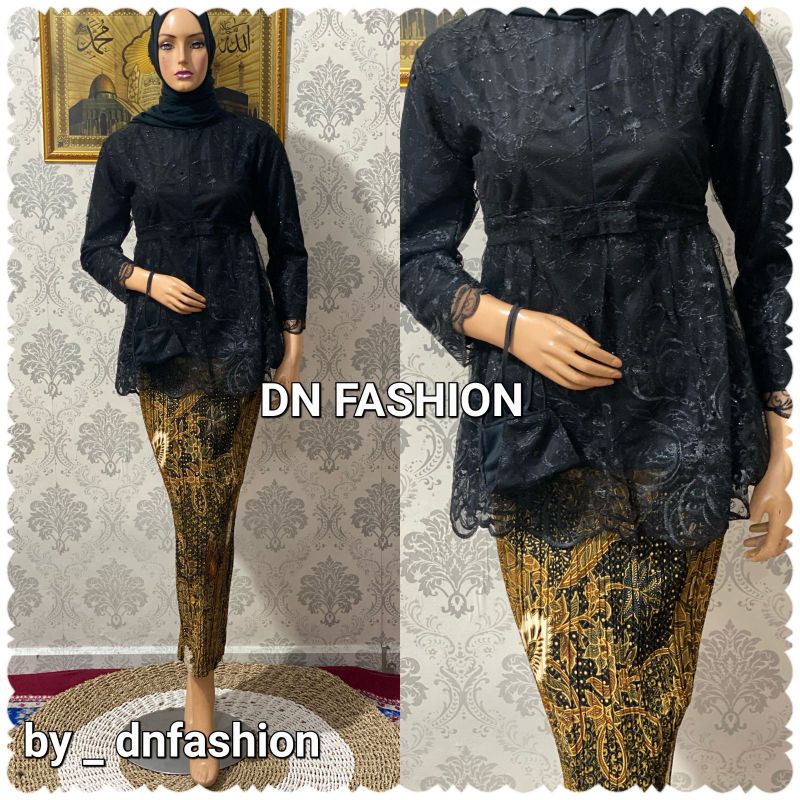 Kebaya Modern//Kebaya Hitam//Kebaya Wisuda//Kebaya Akad//Kebaya Pesta//Kebaya Brukat//Kebaya Terlaris//COD