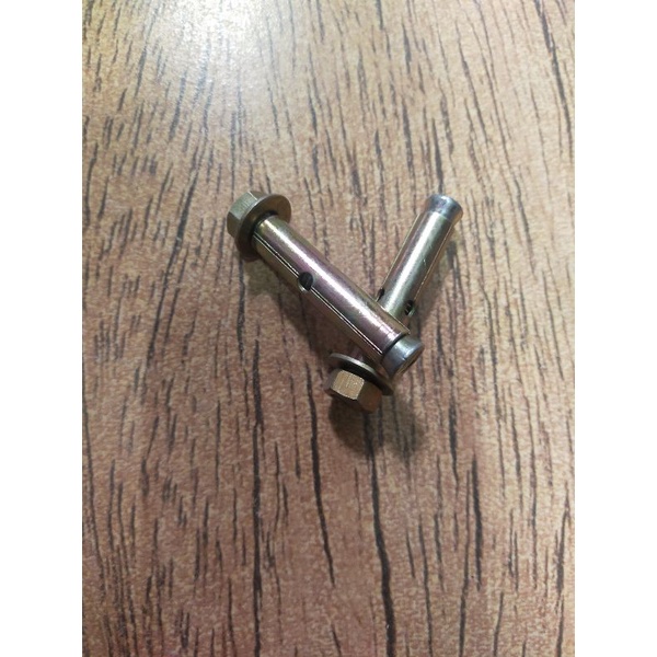 DYNABOLT 10×50 150 PERPCS