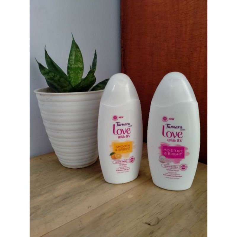 TAMARA WITH LOVE WHITE UV BODY LOTION 95ML - 190ML