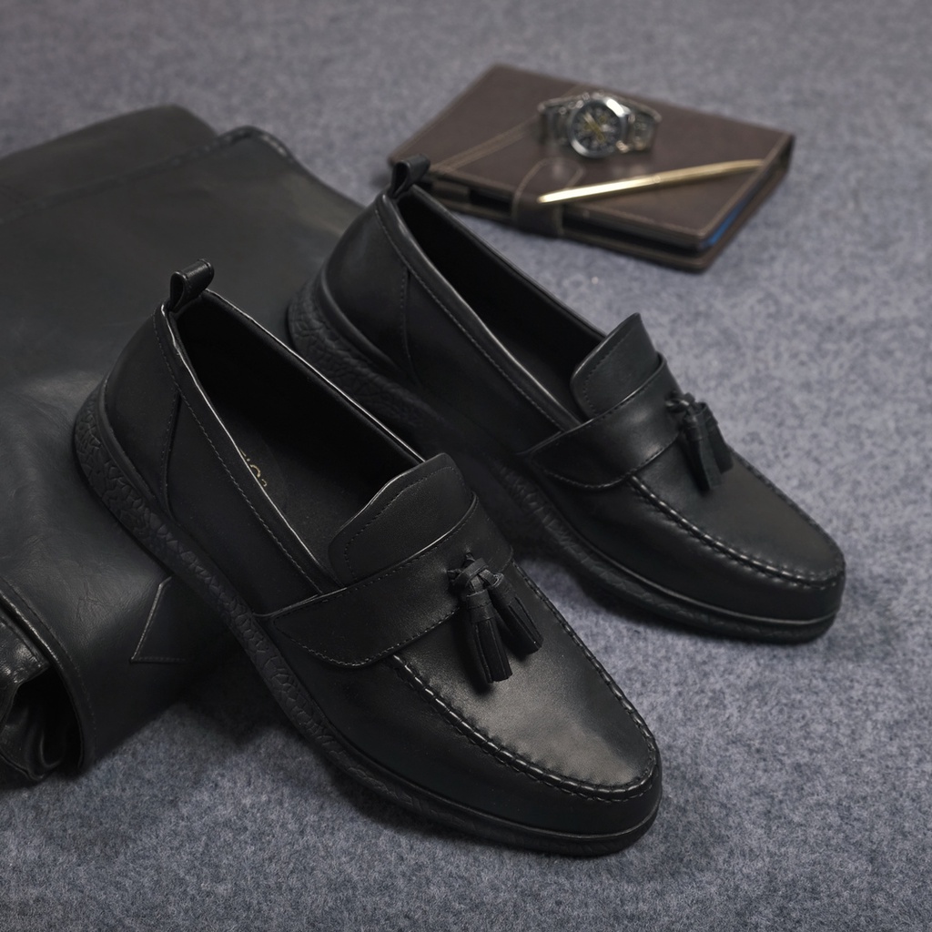 VASCO BLACK ORIGINAL x KENZIOS Sepatu Loafers Hitam Kulit Sapi Asli Pria Slip On Semi Formal Kerja Kantor Slop Pesta Wedding Kondangan Nikah Selop Kantoran Casual Penny Loafer Genuine Leather Footwear Big Size Jumbo Ukuran Besar 44 Keren Terbaru Kekinian