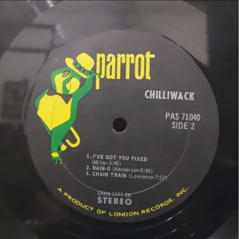 Vinyl Piringan Hitam 12&quot; Chilliwack