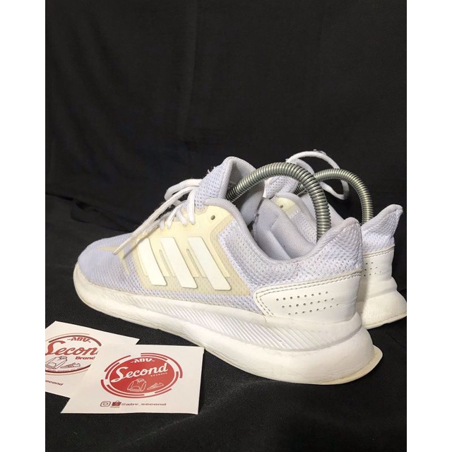 SEPATU ADIDAS RUNFALCON