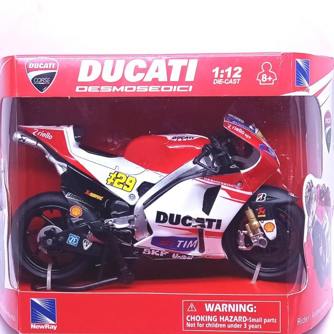 Newray skala 12 MotoGP 2015 Ducati Desmosedici Andrea Iannone no.29