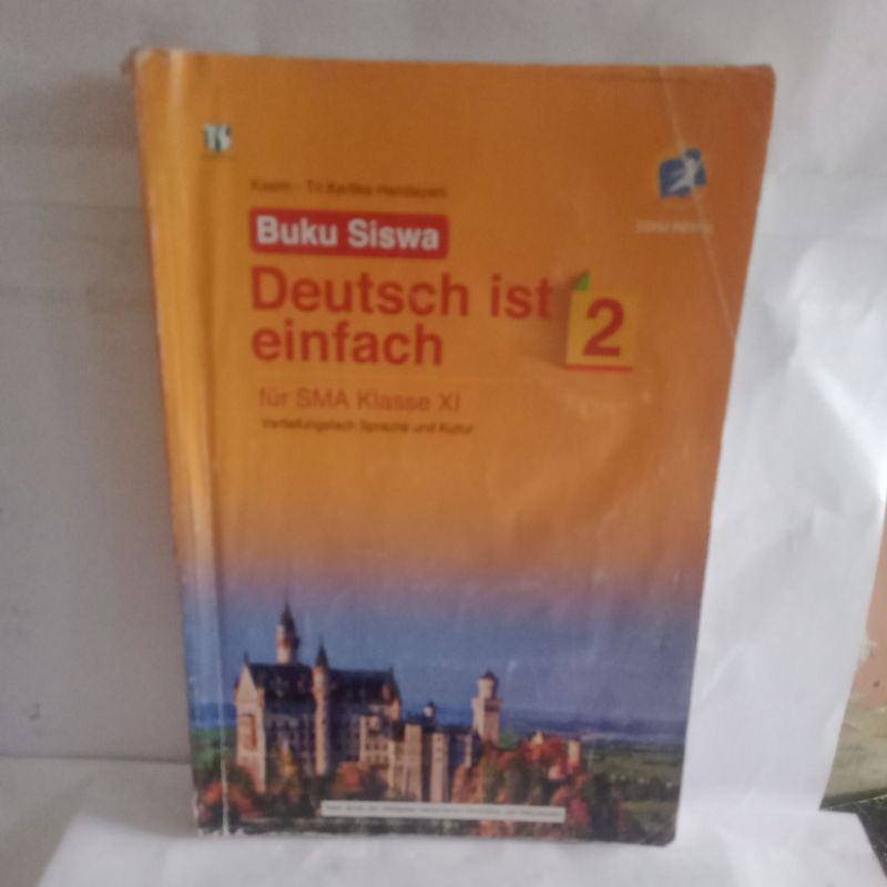 Buku siswa Deutsch ist einfach fit SMA klasse 11