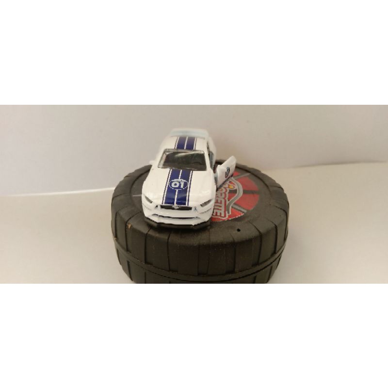 MAJORETTE POMADE FORD MUSTANG GT