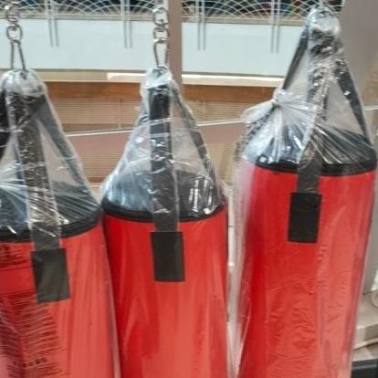 Samsak Tinju 9 Kg Berwyn Punching Bag Red 9 kg - Merah