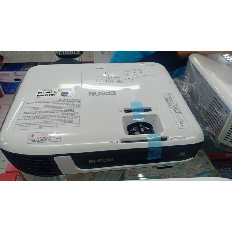 PROYEKTOR EPSON EB-X51
