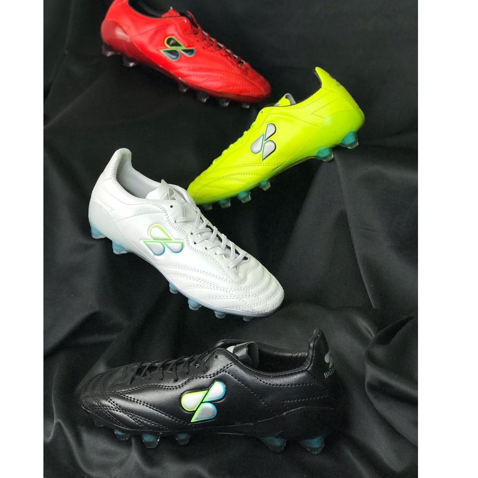 S0I1 Sepatu Bola Bigsgall Baltasar Shin FG 8EY