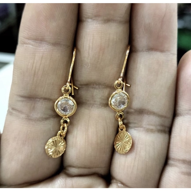 anting wanita //anting gantung//anting juarai //perhiasan//anting permata