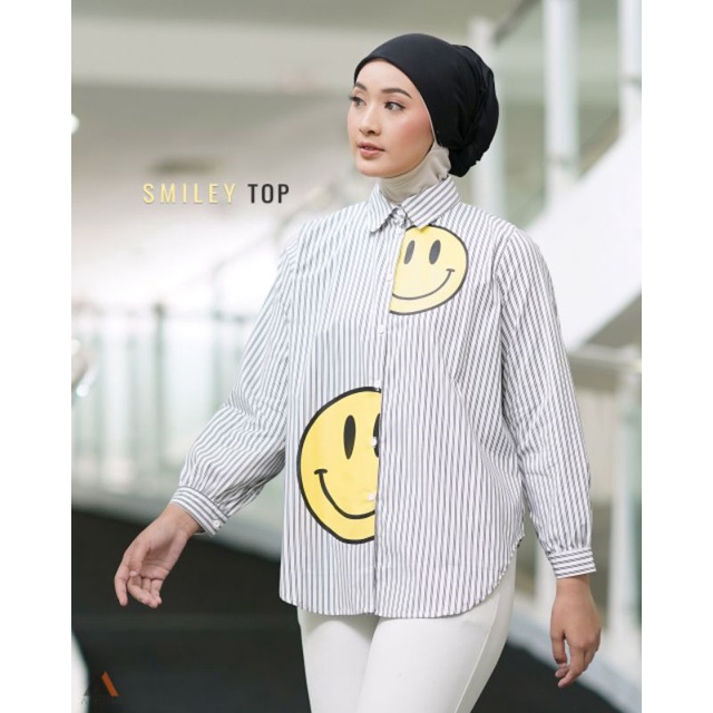 SMILE TOP by ariona