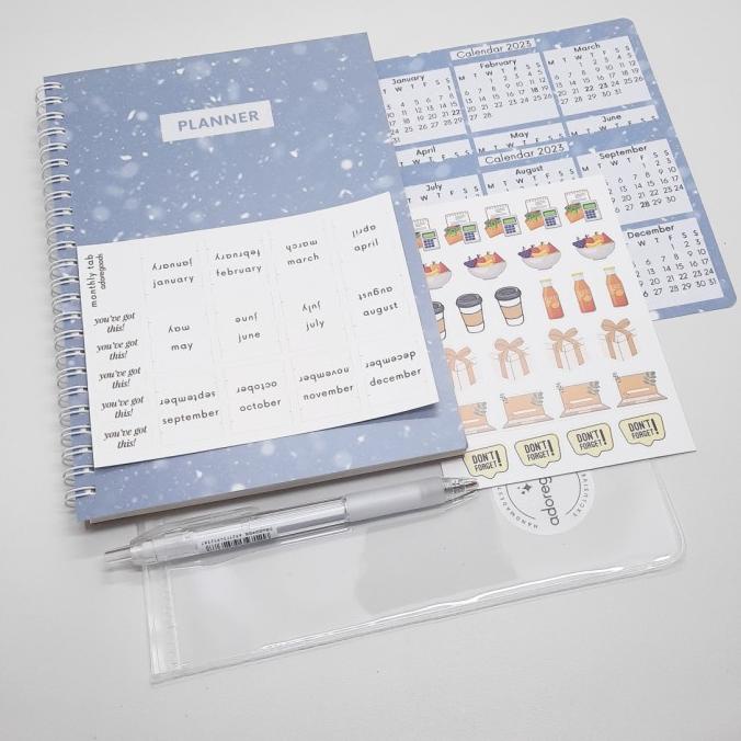 

PLANNER 2023 UNDATED AGENDA YEARLY JOURNAL