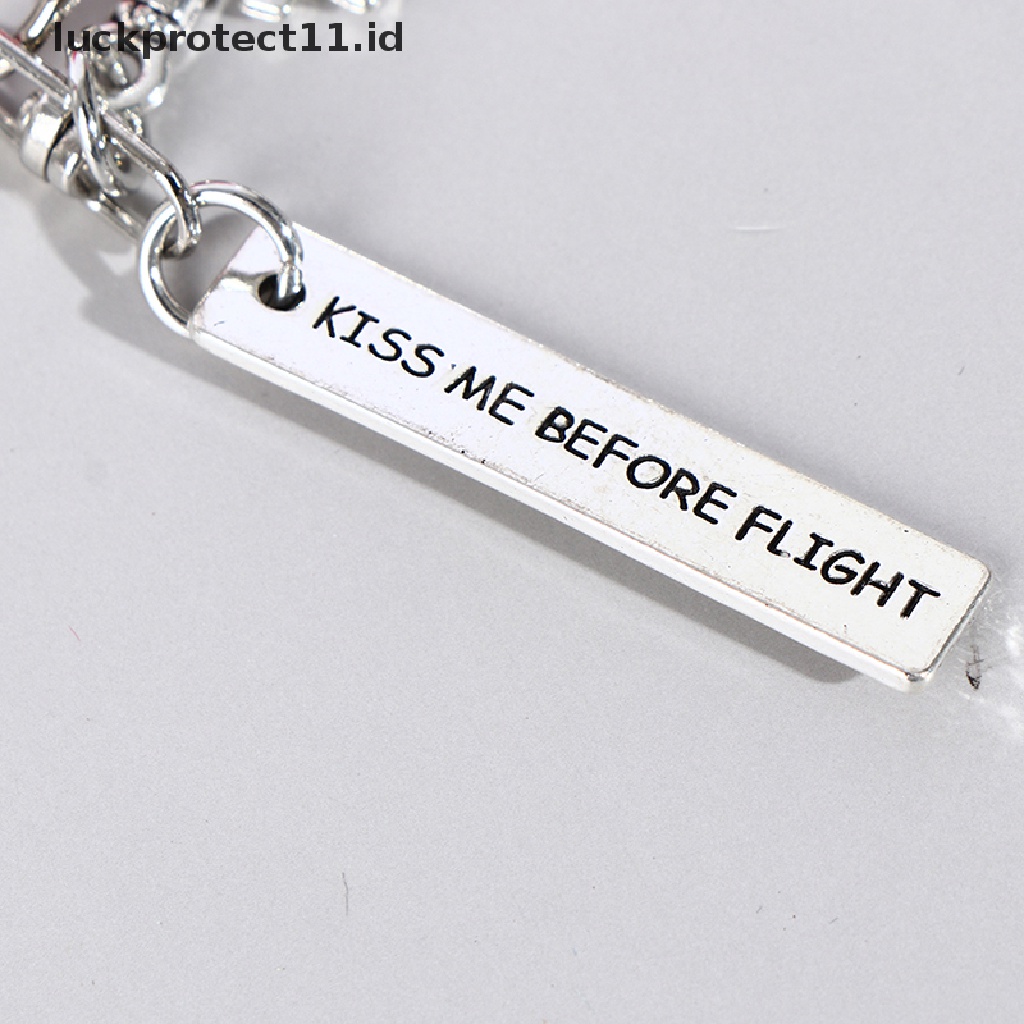 /Fashion Hot//// flight Keychain Set kiss before flight crew drive safe Pesawat Ukir Logam.