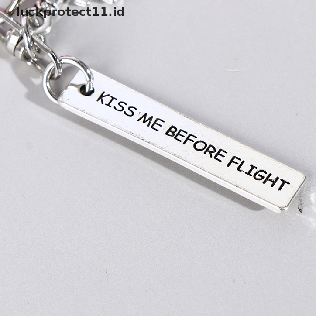 /Fashion Hot//// flight Keychain Set kiss before flight crew drive safe Pesawat Ukir Logam.