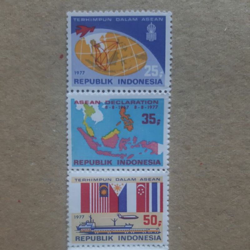 

Perangko Indonesia Hut Asean X 1977 full set 3 prangko