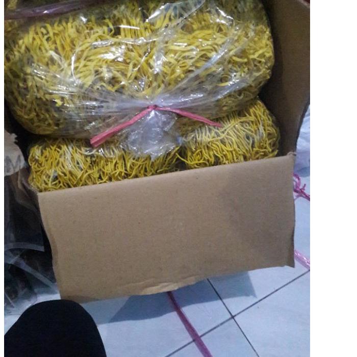 

Terlaku.../ Mie Kuning Asli Padang 500gr - 1kg (Termurah/Grosir)