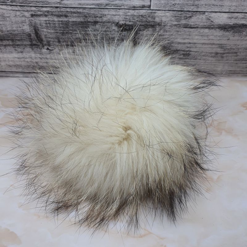 Jumbo racoon furball 18cm bagcharm