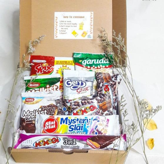 

7.7 Promo Brand WHITE SNACK BOX HEMAT + EKONOMIS HADIAH ULTAH ACARA DLL