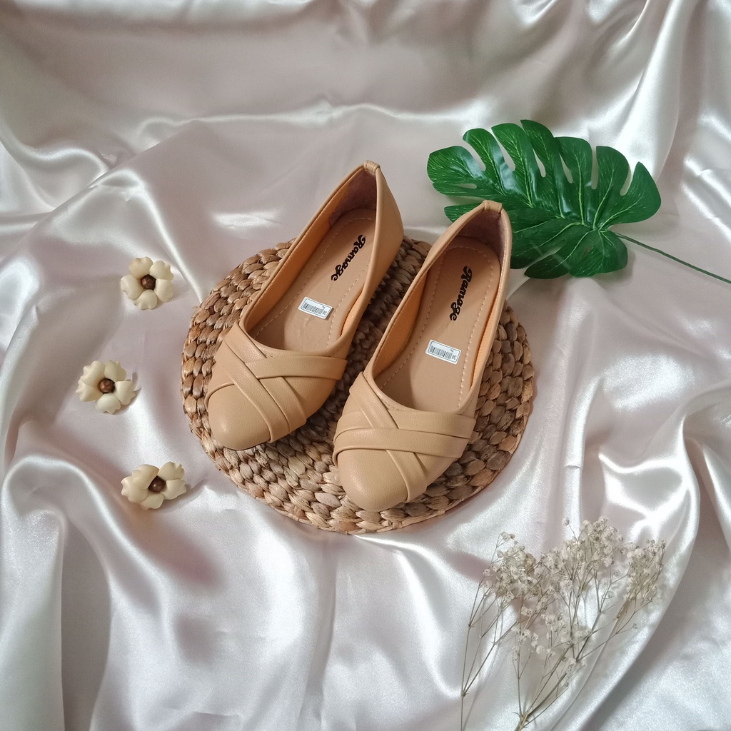 SIZE 41.42.43.44 Flat shoes Wanita Jumbo