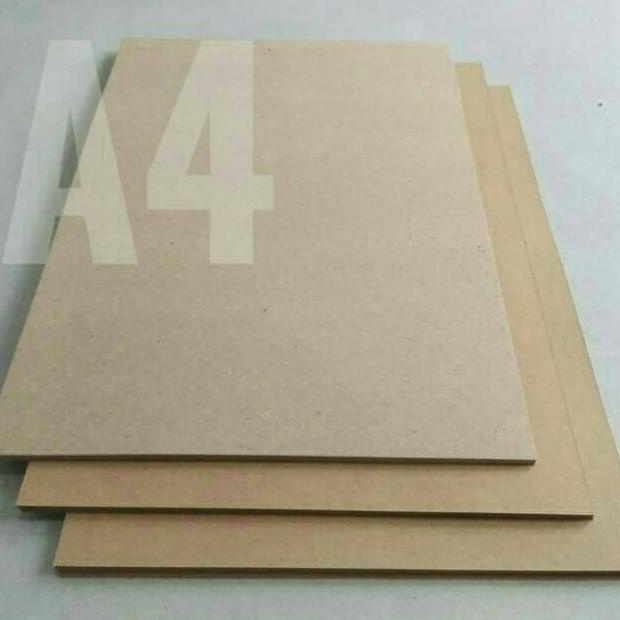 

BISA COD ( 100 Lembar ) Kraft Liner 275 Gsm / 280 Gsm / Kertas Samson Uk A4 21 cm X 29.7 cm