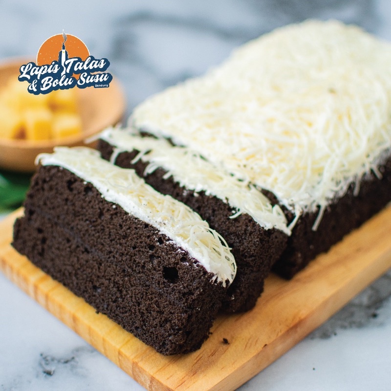 

Kue Lapis Talas Pakuan Bogor Rasa Brownies Keju