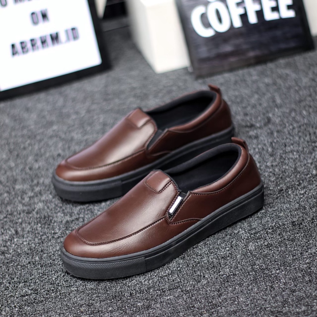 BURAY X SEPATU SLIP ON PRIA LOAFER DEWASA KULIT PU ASLI PREMIUM CASUAL KASUAL FORMAL PANTOFEL PRIA KERJA KANTOR SEKOLAH KULIAH GURU PNS PESTA RESMI NYAMAN || SEPATU SLIP ON PRIA PANSUS BERKUALITAS FASHION TRANDY