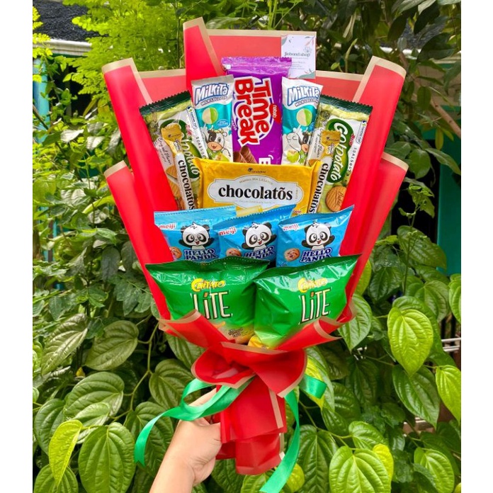 Buket SNACK MIX VARIATIF ENAK GURIH KERTAS CELLO hadiah wisuda hadiah anniversary pacar ibu hadiah kado bingkisan bunga paket