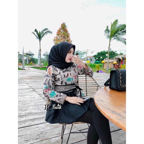 Ayunda Blouse Batik Wanita Modern Lengan Panjang