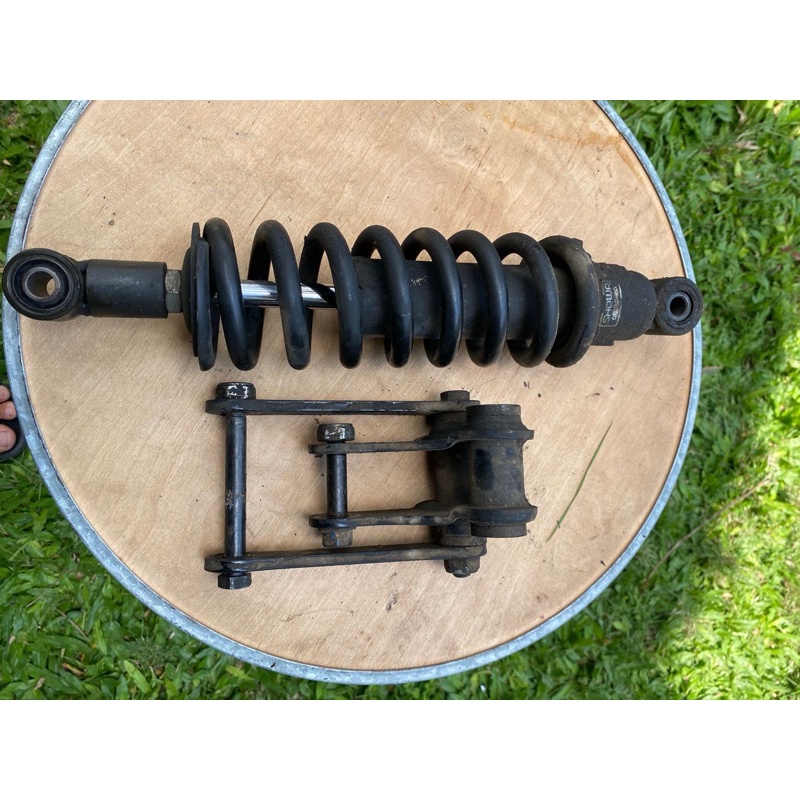 unitrek ninja r ss set shock belakan