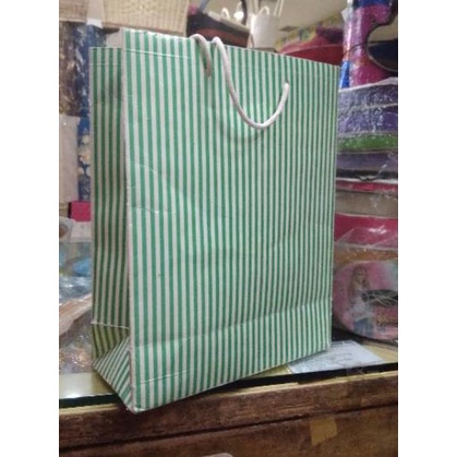 

✒✒ Paper bag buku salur terlaris dan termurah (isi 12pcs)