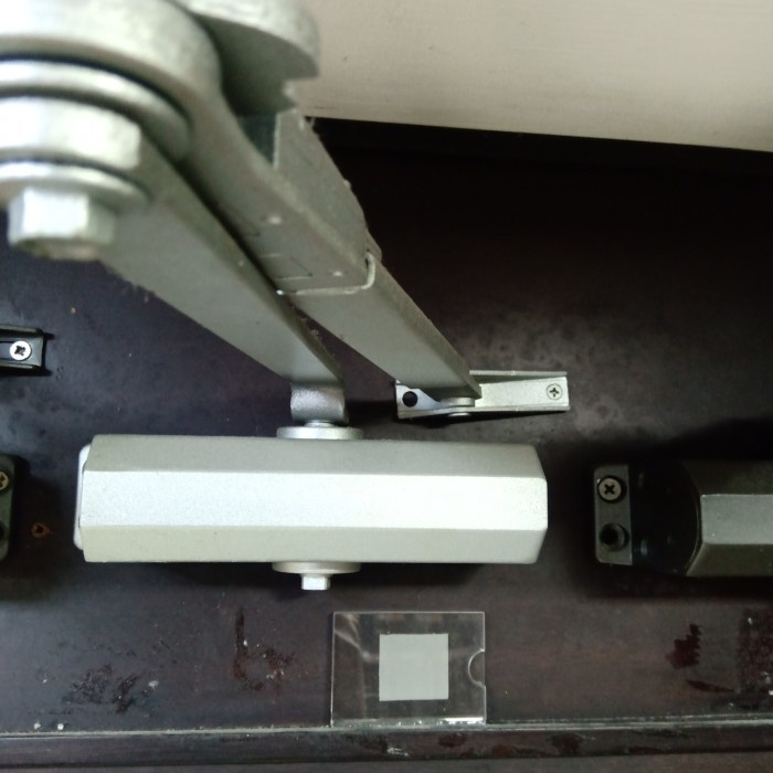 Penahan Door Closer Paloma Dcp 111