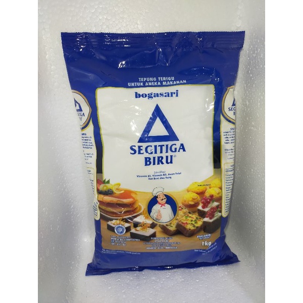 

tepung segitiga premium 1kg