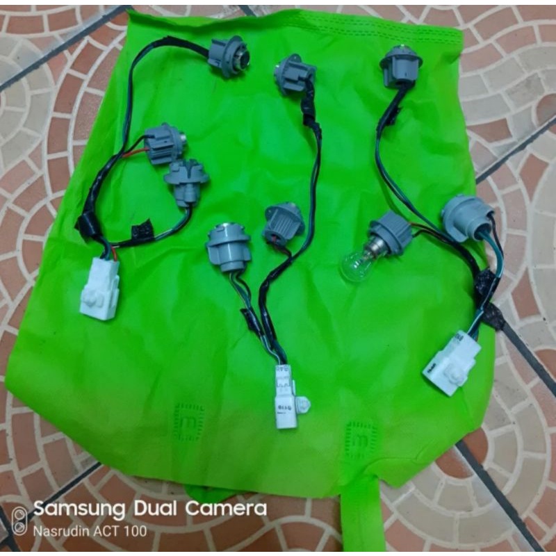 soket socket stoplamp lampu belakang toyota kijang Grand innova 2012 2013 2014 2015 original