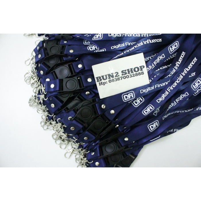 

CUCI GUDANG HARGA ECERAN Tali id card nylon 2 cm sablon + stopper / Tali lanyard Code 3150