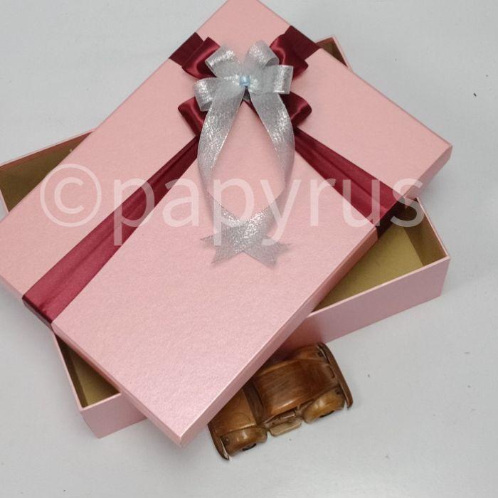 

향 PAPYRUS 25x35 Tinggi 10cm Kotak Kado Gift Box Hadiah KOTA KADO Hot !