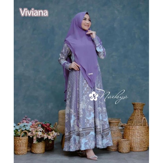 VIVIAN SET SYAR'I NAZKYA  BERLABEL
