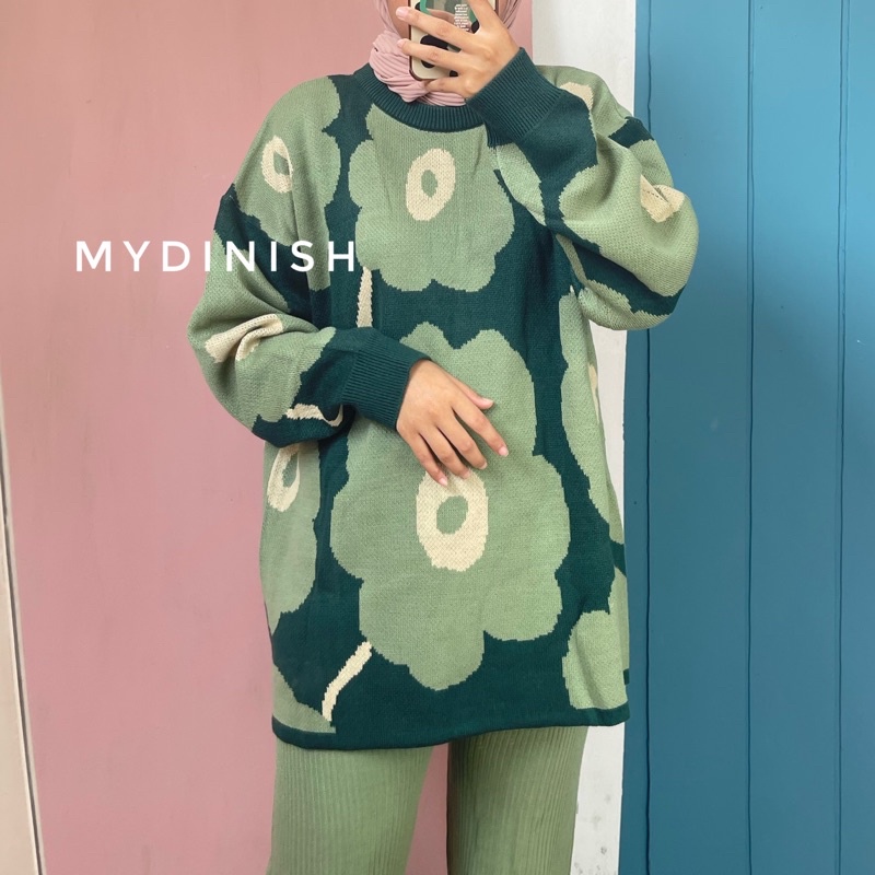 One Set Arira - Stelan Rajut Wanita Motif Flower