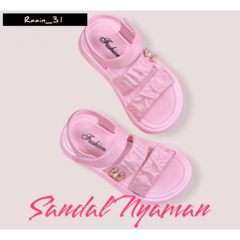 Sandal anak perempuan terbaru Sepatu sandal fashion trendy anak perempuan Sendal karet import wanita